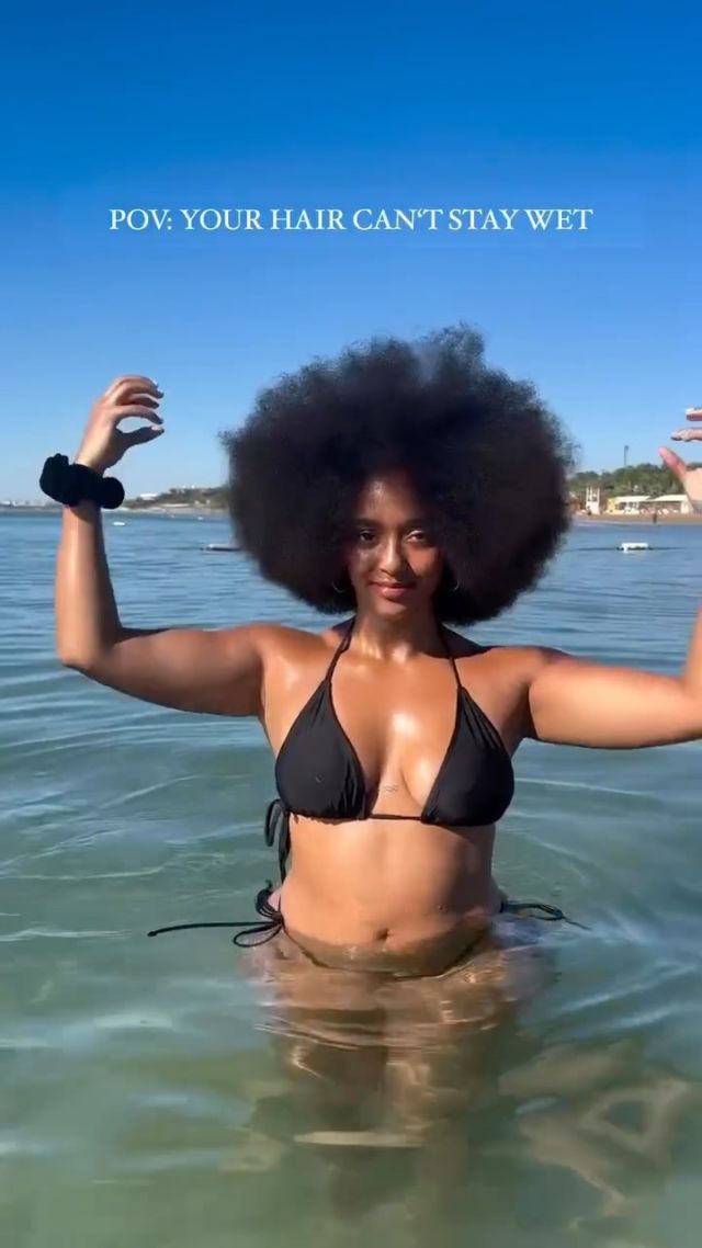 POV: You have low porosity AND beautiful hair! 😍📽️: @ines_ouqs #blackbeautymag #afrohair #naturalhair #afro #lowporosityhair